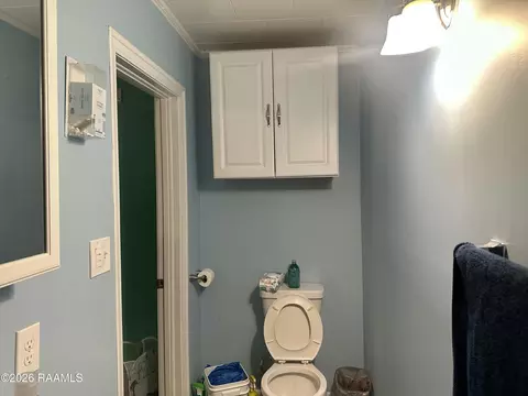 Bath - 124 Burberry Ln, Duson, LA 70529 photo 4 of 4
