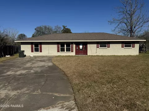 105 Leahy Dr, Lafayette, LA 70506