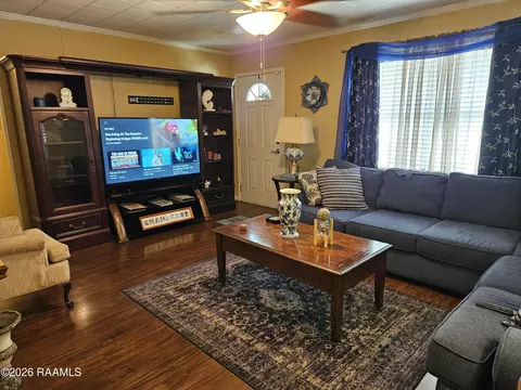 611 Halsey St, Eunice, LA 70535 photo 2