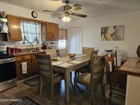 611 Halsey St, Eunice, LA 70535 photo 3