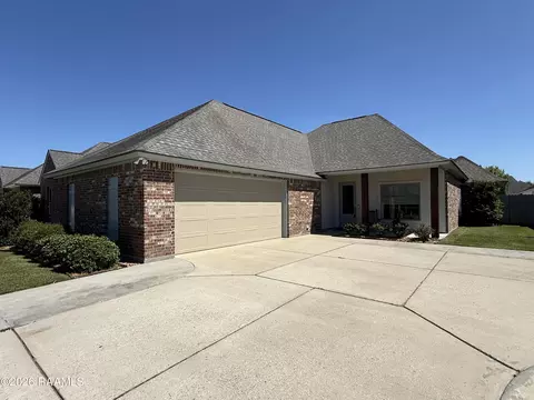 110 Olivewood Dr, Lafayette, LA 70508