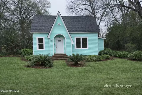 140 Laurel St, Marksville, LA 71351