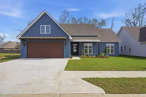 107 Stapleton Dr, Carencro, LA 70520