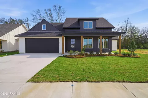 111 Stapleton Dr, Carencro, LA 70520