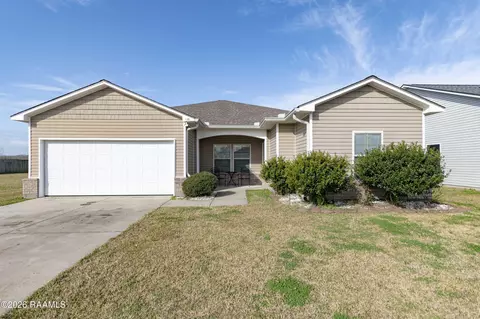 120 Coles Creek Dr, Carencro, LA 70520
