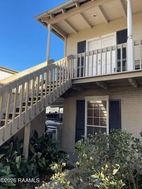 213 Bendel Rd #206, Lafayette, LA 70503
