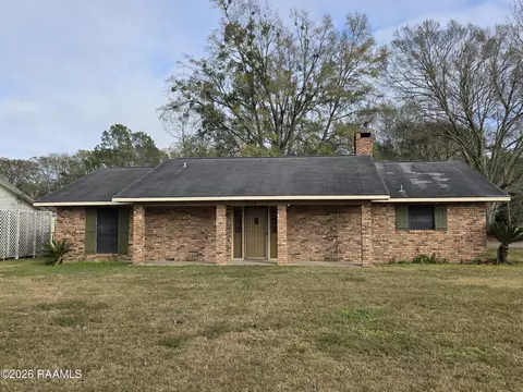 215 Lora St, Ville Platte, LA 70586