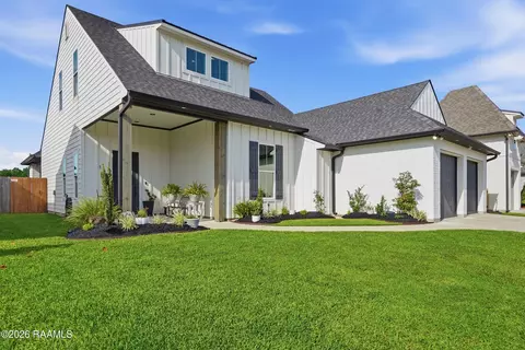 138 Cape Town Ave, Youngsville, LA 70592