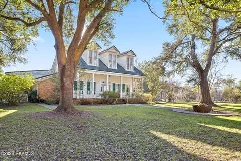 726 E Broussard Rd, Lafayette, LA 70508