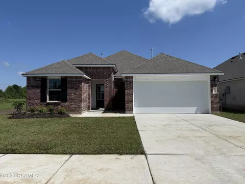 374 Crowne Parc Dr, Opelousas, LA 70570