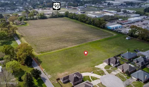 211 N Eola Rd, Broussard, LA 70518