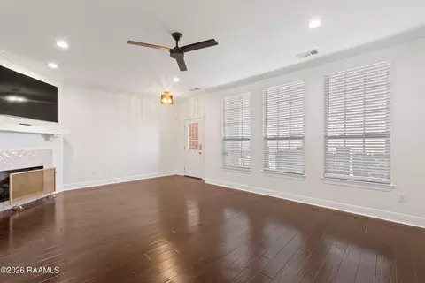 Living - 102 Stonehurst Dr, Youngsville, LA 70592 photo 3 of 3