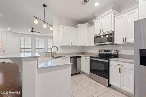 Kitchen - 102 Stonehurst Dr, Youngsville, LA 70592 photo 1 of 3