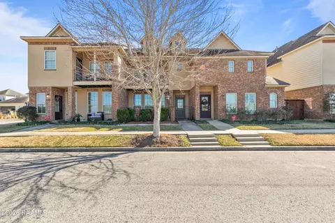Exterior - 102 Stonehurst Dr, Youngsville, LA 70592 photo 4 of 5