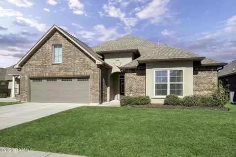 612 Bay Meadow Ln, Lafayette, LA 70507