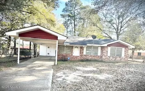 103 Holly St, Pineville, LA 71360