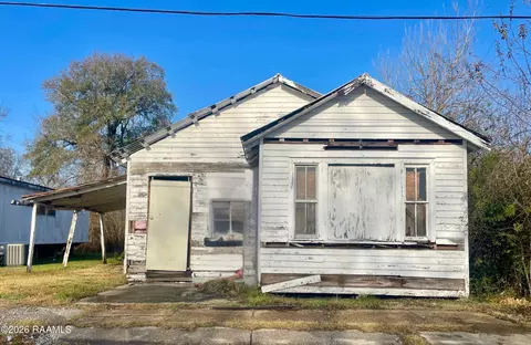 206 Lasalle St, Saint Martinville, LA 70582