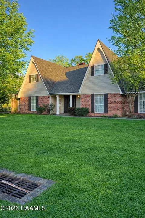 413 Leroy Dr, Ville Platte, LA 70586