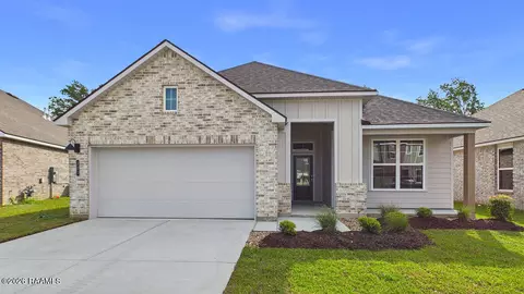 301 Bellewood Dr, Lafayette, LA 70507