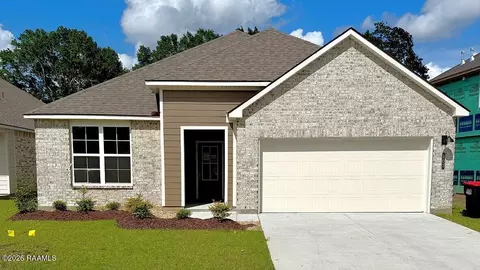 303 Bellewood Dr, Lafayette, LA 70507