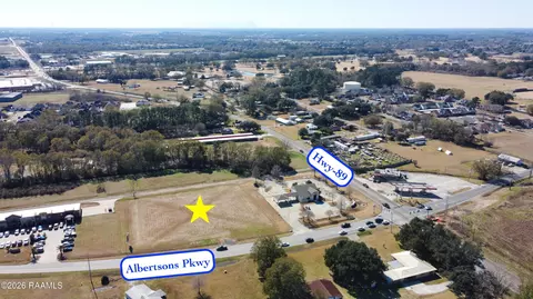 102 Albertson Pkwy, Broussard, LA 70518