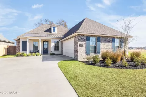209 Sweet Harvest Rd, Youngsville, LA 70592