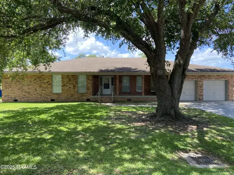 406 Estate Dr, New Iberia, LA 70563