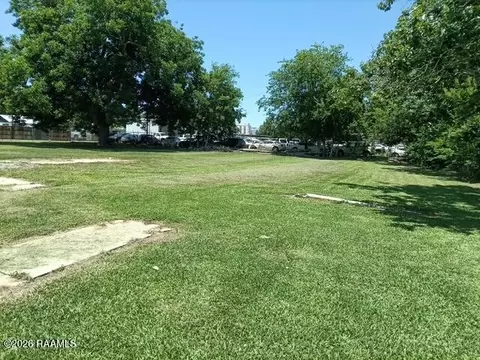 107 E Martin Luther King Junior Dr, Abbeville, LA 70510