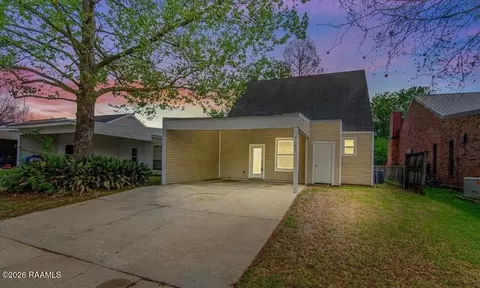 7141 Point Avery Dr, Baton Rouge, LA 70817