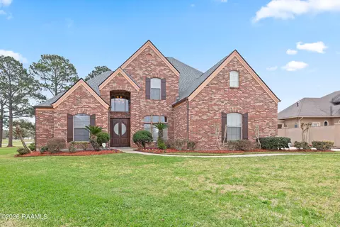 106 Augusta Dr, Broussard, LA 70518