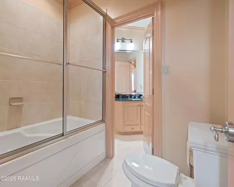 Bath - 106 Augusta Dr, Broussard, LA 70518 photo 6 of 8