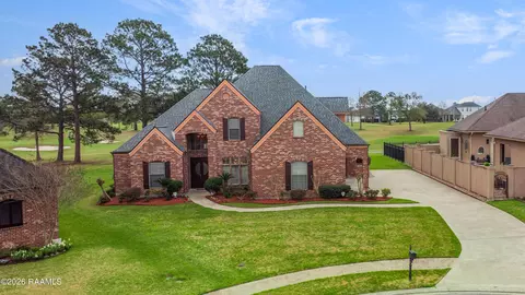 106 Augusta Dr, Broussard, LA 70518