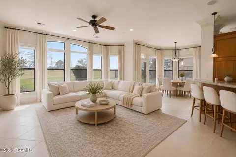 Living - 106 Augusta Dr, Broussard, LA 70518 photo 5 of 5