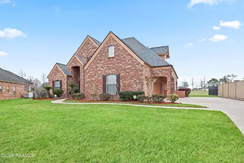 Exterior - 106 Augusta Dr, Broussard, LA 70518 photo 3 of 4