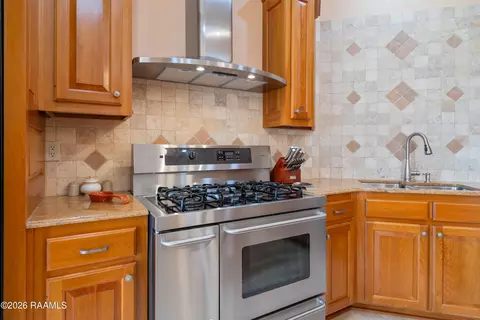 Kitchen - 106 Augusta Dr, Broussard, LA 70518 photo 5 of 5