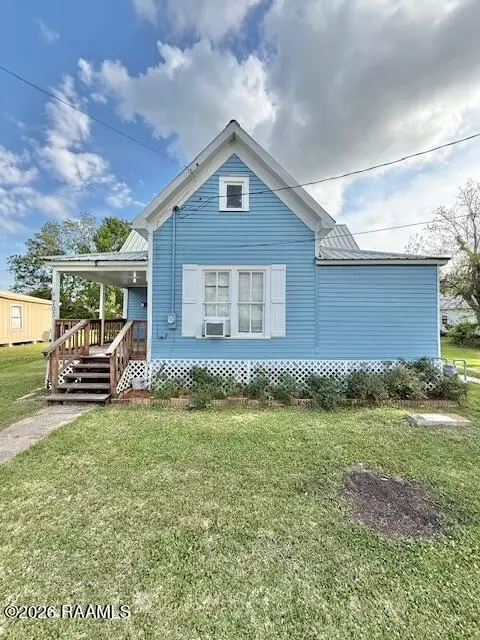 703 E 2nd St, Jennings, LA 70546