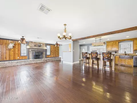 Living - 312 S Fieldspan Rd, Scott, LA 70583 photo 2 of 5