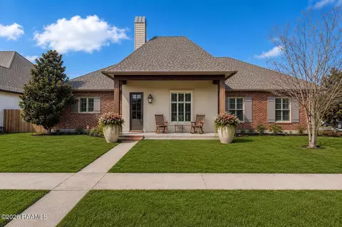 100 Fernridge Dr, Lafayette, LA 70508