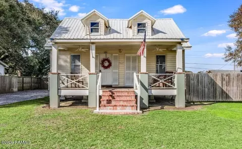 1918 Blake St, Abbeville, LA 70510