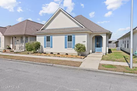 119 Laurel Grove Blvd, Youngsville, LA 70592