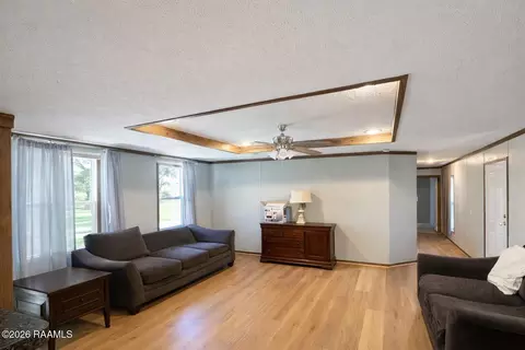 Living - 102 Dassas St, Scott, LA 70583 photo 1 of 1