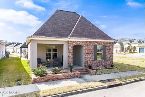 105 Vienne Ln, Lafayette, LA 70507