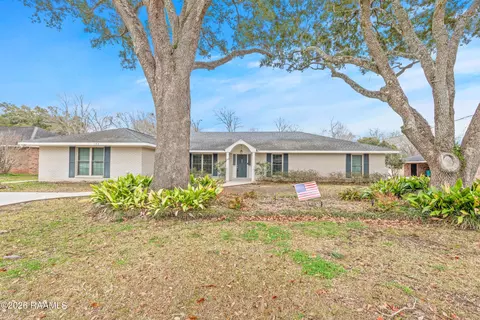 152 Wisteria Dr, Opelousas, LA 70570