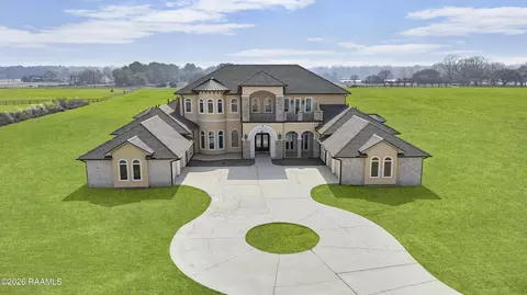 21808 Turkey Creek Dr, Baton Rouge, LA 70817