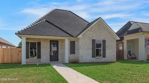 410 Dunvegan Ct, Lafayette, LA 70503