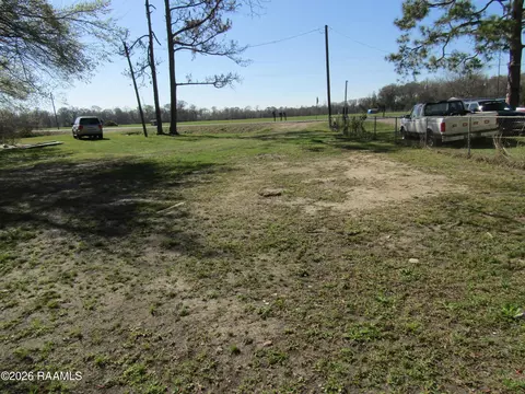 5712 Bull Island Rd, New Iberia, LA 70560