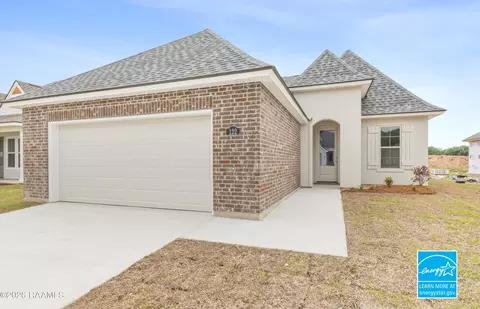 122 Crooked Pine Ln, Scott, LA 70583