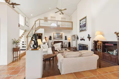 Living - 404 Comanche Dr, Lafayette, LA 70503 photo 1 of 7
