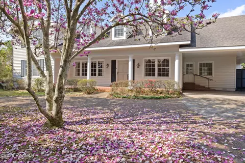 206 Beverly Dr, Lafayette, LA 70503