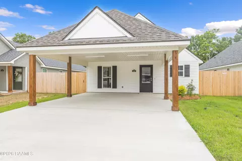 218 Camerons Cove Dr, Carencro, LA 70520